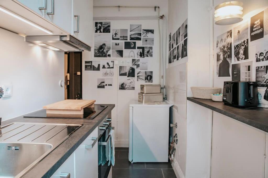 Altbautraum! 2 Zimmer Mit 24H Check-In Kiel Ngoại thất bức ảnh